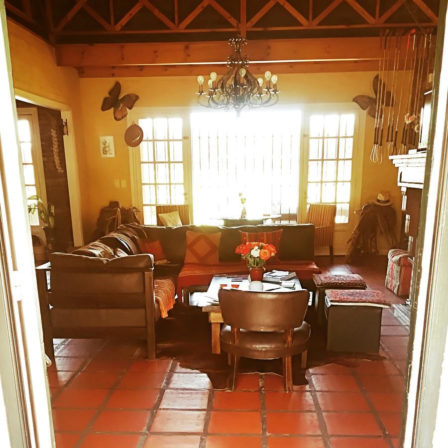 Bed and Breakfast The Polo House à Pilar  Extérieur photo